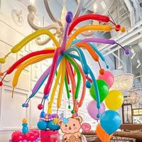 Ensemble de ballons de feux d'artifice longs et brillants colorés pour la décoration de la salle de classe et des anniversaires