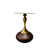 Table d'appoint ronde PurelyFeel de style italien de luxe léger, avec éléments en acier inoxydable, pour salon ou chambre à coucher
