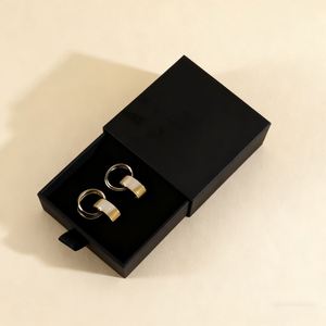 Caja de Papel de Lujo para Joyería con Logotipo Personalizado en Hot Stamping, Protege con Elegancia sus Prendas - Product Image 4