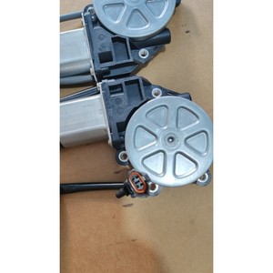 มอเตอร์ปรับกระจกหน้าต่างอเนกประสงค์แบบห้ารูสำหรับเปลี่ยนซ่อม - Product Image 1
