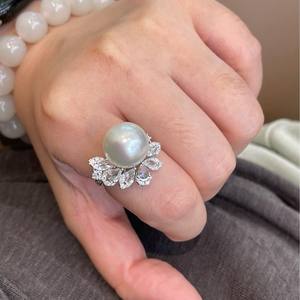 Anillo de Diamantes de Lujo Estilo Socialité, con Diamantes en Abundancia, Dulce, Simple, con Perla Natural de Agua Dulce de Calidad Superior - Product Image 1