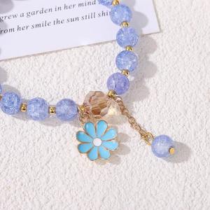 Pulsera de aleación con perlas y diseño de margarita de dibujos animados, con esmalte de colores, estilo fresco y dulce, para estudiantes y como regalo para novias en aniversarios - Product Image 3