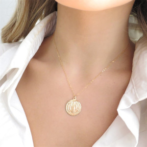 Collar con Medalla de <span class=keywords><strong>San</strong></span> <span class=keywords><strong>Benito</strong></span> en Acero Inoxidable Chapado en Oro de 18K al por Mayor para Mujer, Joyería Religiosa con Colgante de <span class=keywords><strong>San</strong></span> <span class=keywords><strong>Benito</strong></span> - Product Image 3