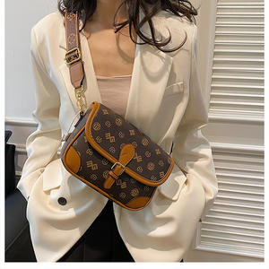 Bolso de mano de gran capacidad impermeable de estilo Retro para mujer, bandolera de hombro elegante para mujer con cuero de lujo vegano - Product Image 5