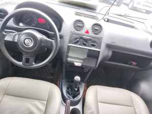 <span class=keywords><strong>Volkswagen</strong></span> <span class=keywords><strong>Caddy</strong></span> MPV d'occasion pratique, 1.6L 5MT Essence LHD 100CV 145Nm, coffre spacieux 626L, voiture d'occasion fiable à vendre - Product Image 3