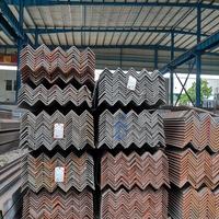 Barres d'angle en acier laminé à chaud, norme ASTM, Q195 Q345 Q235B 100*8/100*10, angles en acier égaux, barres d'angle en fer pour la construction