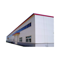 Bâtiment modulaire préfabriqué léger en structure d'acier, charpente métallique, entrepôt moderne, usine, grange, atelier industriel