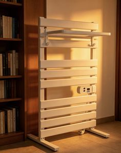 Toallero Eléctrico Vertical de 500W con Diseño de Escalera, Calentador de Toallas Blanco con Control Digital y Protección contra Sobrecalentamiento - Product Image 1