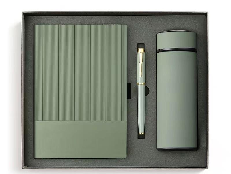 Ensemble vert 3