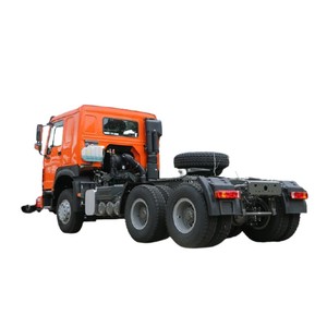 Popular Sinotruk HOWO <span class=keywords><strong>Segunda</strong></span> <span class=keywords><strong>mano</strong></span> 6*4 Transmisión manual Camión tractor de combustible diésel - Product Image 5