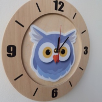 Jam dinding kayu bentuk bulat desain hewan kualitas tinggi jam dinding dekoratif sangat diam untuk kamar anak-anak dan kamar bayi