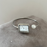 Montre bracelet en perles carrées de haute qualité pour femmes, bijoux de luxe tendance, montre à quartz