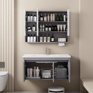 El título describe el producto como un conjunto de una sola pieza, mientras que la lista de atributos lo especifica como un tipo de combinación de dos piezas. - Product Image 3