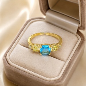 Anello Aperto Regolabile con Dettagli Scintillanti, Design Elegante, Accessori di Moda per Donne - Product Image 1