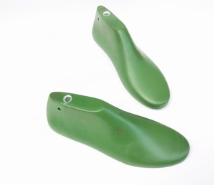 Zapatillas Planas de Plástico para Hombre - Product Image 2