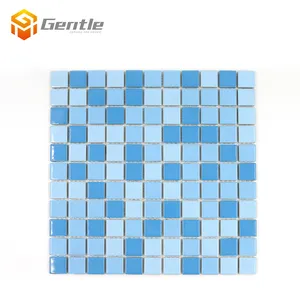 Warna Biru Glossy Laut Keramik 6Mm Mosaik Potongan Keramik Non-Slip Kolam Renang Mosaik Ubin