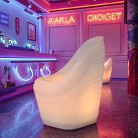 Fauteuils LED modernes 16 couleurs avec télécommande pour usage commercial, idéaux pour bars, hôtels, salles à manger, gymnases et extérieur