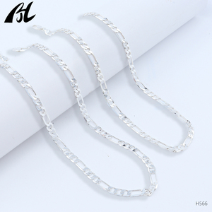 Cadena Figaro H566, Eslabones Planos, Gargantilla Minimalista Unisex, 0.6mm, Varios Tamaños, Éxito de Ventas Internacional - Product Image 4