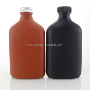 Rỗng Matte Black <span class=keywords><strong>Red</strong></span> Flat Shape <span class=keywords><strong>Glass</strong></span> rượu Chai 200ml Flask Whisky lạnh Brew cà phê rum Gin chai thủy tinh với vít nắp - Product Image 1