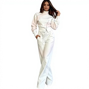 Ensemble de survêtement deux pièces formel haut de gamme pour femme, sweat-shirt blanc à col roulé et pantalon long à jambes larges, en molleton doux, idéal pour la détente - Product Image 1