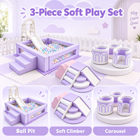 Centre de jeux gonflables pour enfants violet pastel avec piscine à balles, toboggan, structure d'escalade souple et carrousel pour location événementielle et équipement de terrain de jeux