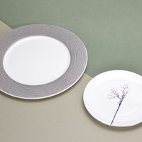 Service de table haut de gamme en porcelaine fine de style chinois, motif encre de Chine, bordure argentée, forme élégante et sophistiquée, pour hôtels