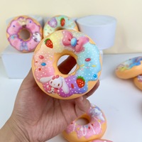 Nouveau jouet anti-stress et gadget de décompression en forme de donut souple, simulation alimentaire, à rebond lent, très populaire sur internet