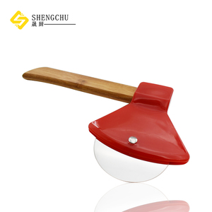 Cortador de <span class=keywords><strong>Pizza</strong></span> en Forma de Hacha con Cuchilla Redonda de Acero Inoxidable, Rodillo Cortador Fácil de Usar, Utensilio de Cocina - Product Image 2