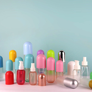 ขวดสเปรย์พลาสติกทรงแคปซูลสีชมพู ฟ้า ขาว เหลือง ขนาด 30 มล.-100 มล. น่ารัก สำหรับบรรจุภัณฑ์ผลิตภัณฑ์ดูแลผิวและแชมพู - Product Image 1