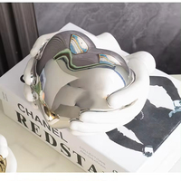 Décoration d'intérieur nordique de luxe moderne en porcelaine, ornements en céramique faits à la main de forme irrégulière, blancs, pour le salon, Noël
