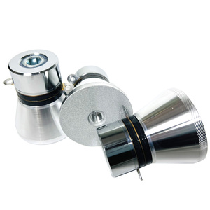 Transducteur à ultrasons 28KHz 60W <span class=keywords><strong>pour</strong></span> <span class=keywords><strong>machine</strong></span> de <span class=keywords><strong>nettoyage</strong></span> à ultrasons lavage pièces de <span class=keywords><strong>carburateur</strong></span> de moteur de moto Jetski - Product Image 2