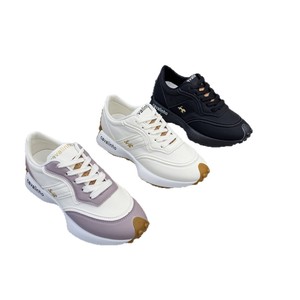 Nouvelles baskets blanches à semelle épaisse Printemps 2026, polyvalentes, légères, rehaussantes, color block, chaussures de sport décontractées pour femmes - Product Image 5