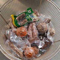 Autoclave à vapeur sous pression verticale pour la stérilisation des aliments pour animaux en conserve, machine de stérilisation haute pression