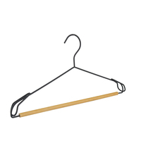 Nouveau Design tendance cintres en bois forgé vintage pour magasin de vêtements