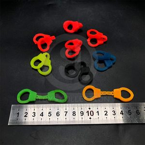 Juguetes de Plástico en Cápsula de 32mm y 28mm, Mini Esposas Adhesivas de TPR de Yiwu, Regalos Promocionales Unisex para Niños de 5 a 7 Años - Product Image 5