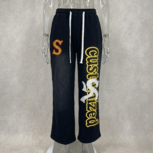 <span class=keywords><strong>Pantalon</strong></span> de survêtement ample et épais pour homme, personnalisé avec impression sérigraphique, effet délavé à l'acide et usé par le soleil, avec appliqué brodé - Product Image 3
