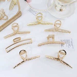 Clips de garra de pelo de metal grandes Abrazaderas de mandíbula de pelo geométricas huecas para mujeres, niñas y mujeres - Product Image 3