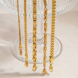 Pulsera de Cadena de Acero Inoxidable de Lujo con Baño de Oro Real de 18K de Alta Gama y Diseño Exclusivo - Product Image 4