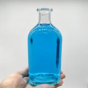 Ensemble de bouteilles en verre transparentes carrées de 250 ml, 350 ml, 400 ml, 520 ml, 680 ml avec <span class=keywords><strong>bouchon</strong></span> en polymère bois, vides <span class=keywords><strong>pour</strong></span> jus, lait et vin liquide - Product Image 5