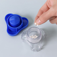 Yeni stil özel Logo plastik ilaç Mini taşınabilir yuvarlak hap Tablet Splitter kırıcı kişisel bakım için hap saklama kutusu ile