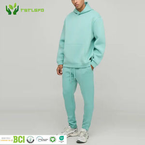 Conjunto Deportivo de Invierno para Hombre, Certificado Oeko-Tex, 100% Algodón, Sudadera Verde Menta con Bolsillo Canguro y Placa Metálica, 2 Piezas - Product Image 1