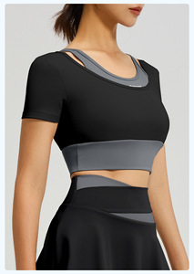 Top de Yoga para Mujer al por Mayor con Sujetador Incorporado, 2 en 1, con Capas, Cuello Redondo, Manga Corta, Top Corto para Gimnasio, Entrenamiento, Ajuste Delgado, Camiseta de Pilates - Product Image 3