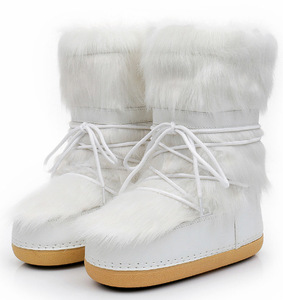 Chaussures d'hiver chaudes et moelleuses, blanches comme la lune, bottes de neige pour femmes à semelle épaisse et lacets, bottes spatiales - Product Image 1