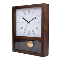 Horloge de bureau carrée traditionnelle en bois avec mouvement à quartz et affichage analogique