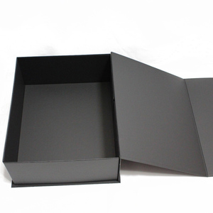 Free design Wholesale custom printed cardboard magnetic closure black shoe boxes