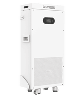 Bloc d'alimentation Dyness SC avec une batterie de 16,076 kWh. La capacité de la batterie au lithium est de 15,272 kWh. Livré avec des roues de voiture.