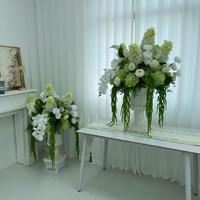 Bunga Bola Hydrangea Mawar Hijau Putih 60cm Buatan Tangan dari Sutra Berkualitas Tinggi, Tahan Lama, dan Dapat Disesuaikan untuk Dekorasi Pernikahan