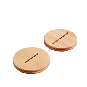 แผ่นรองแก้วไม้ทรงกลมกันความร้อนพร้อมช่องสำหรับวางบนโต๊ะ - Product Image 5