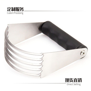 Diviseur de pâte en acier inoxydable à libération manuelle avec poignée noire pour la pâtisserie et l'utilisation en cuisine - Product Image 2