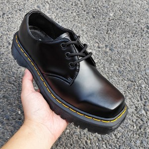 รองเท้าพรีเมียมหรูหราสำหรับทุกเพศ ปี 2026 คุณภาพสูง ระบายอากาศได้ดี สวมใส่สบาย หัวเหลี่ยม พื้นหนา รองเท้าหนังแท้ - Product Image 2